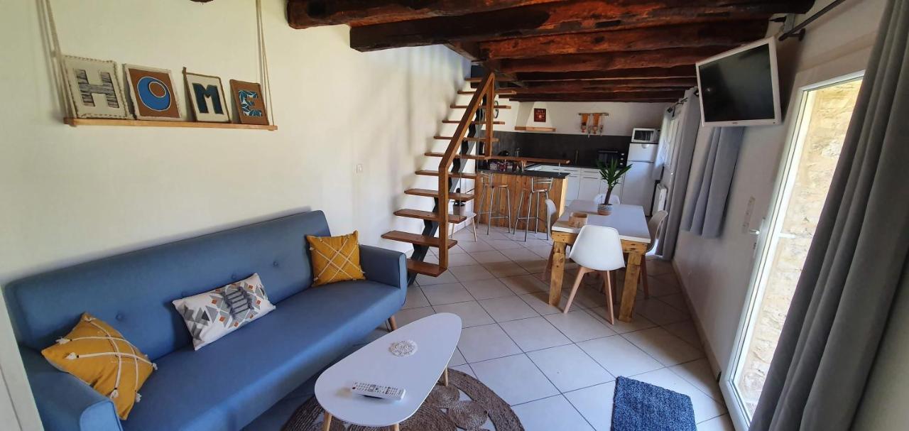 Bienchezmoi12 Sauveterre-de-Rouergue Exterior foto