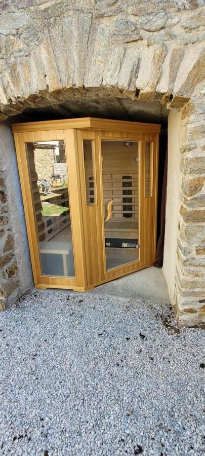 Bienchezmoi12 Sauveterre-de-Rouergue Exterior foto