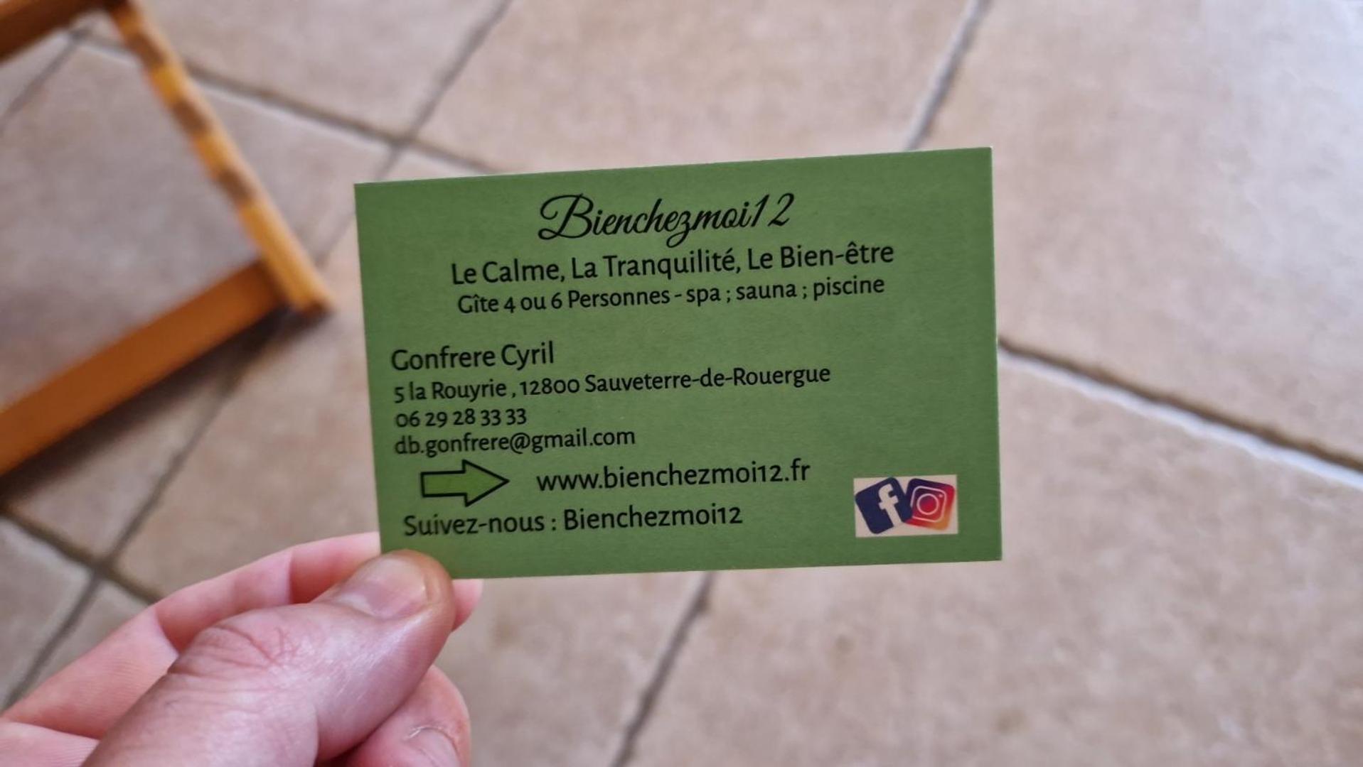 Bienchezmoi12 Sauveterre-de-Rouergue Exterior foto